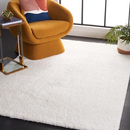 Safavieh 6 ft. 7 in. x 6 ft. 7 in. Tahoe Shag Contemporary Square Area Rug, White THO670A-7SQ